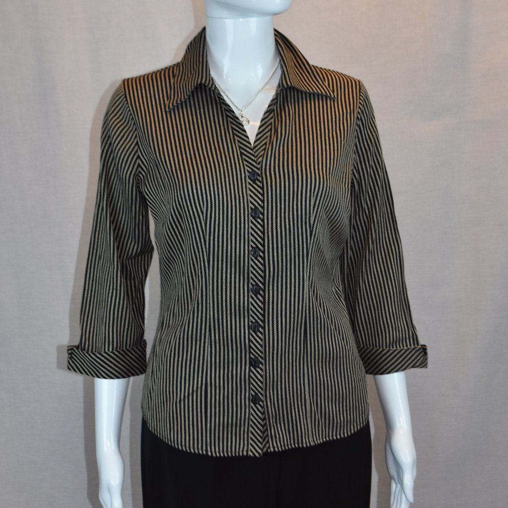 Dressbarn sz Small Black and Beige Long Sleeve Button Down Blouse - Career Wear